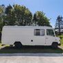Mercedes Vario 615d Image 2