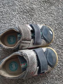 Size 20 baby leather shoes please reade description