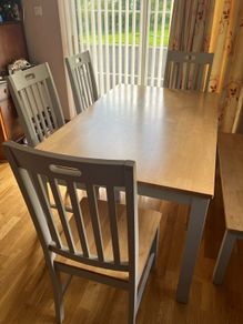 table & chairs