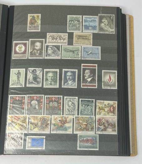 Collection: Austria (Osterreich) Stamps both mint an commemorative stamps on 45 pages