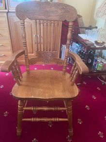 Oak dining chair set with carving embellishment