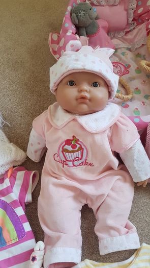 Cupcake Interactive Doll & Basket (with clothes)