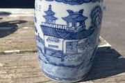 Chinese Qing Dynasty Qianlong Blue and White mug