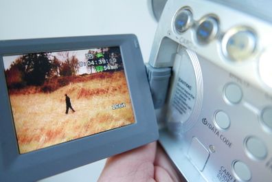 Canon MV730i PAL Handheld MiniDV Camcorder Digital Video Camera 20x Optical