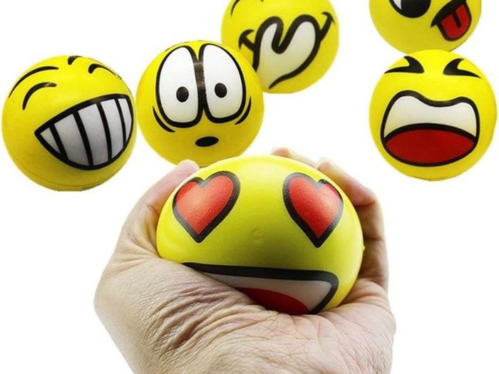 Funny Face Squeeze Stress Balls, Finger Exercise/stress Relief Toys, 12pcs Multiple Colours Available, See Photos (free Postage)