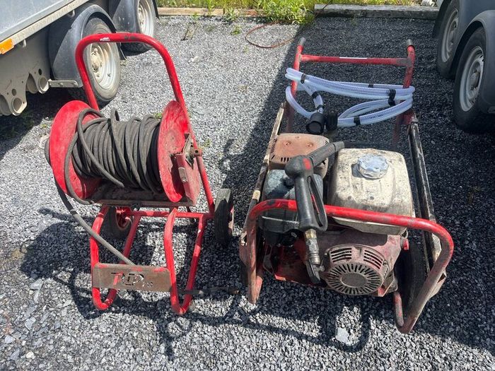 3000 psi  Honda power washer