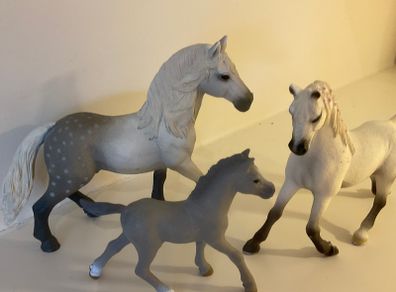 Schleich Horse Pony foal family x 3 figures