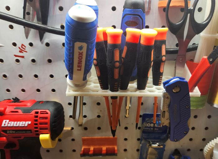 3D Printed Pegboard Screwdriver Holder - Organiser Rack