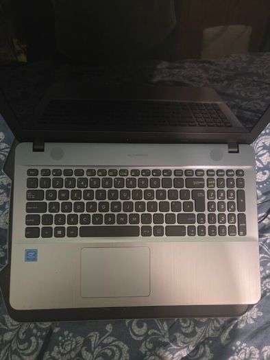 Mint Condtion Asus laptop upgraded ssd drive