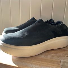 Womens shoes casual black Nubuk Tsubo leather platform sole size 6