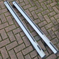 Thule WingBar Edge Aerodynamic Roof Bars Set (With Locks & Integrated Feet)  & keys
