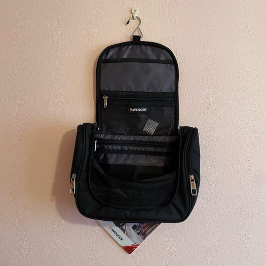 Wenger Toiletry Bag FREE POSTAGE