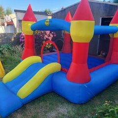 11ft Bouncy castle as new