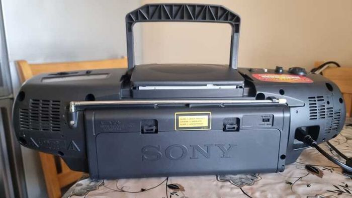 From 2005  Sony CFD-222L, working good.