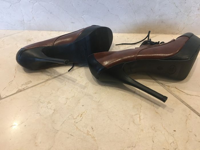 Black Brown Leather Effect New Look Heels size 6 (Brand New)