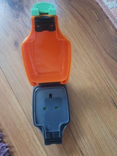 Outdoor extension lead with waterproof socket 15 m lomg