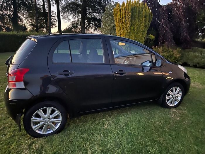 Toyota Yaris 2011