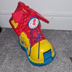 Matchbox Shoe House 1983