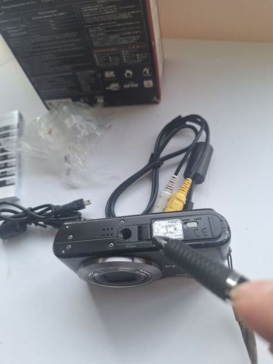 Casio Exilim EX-H5