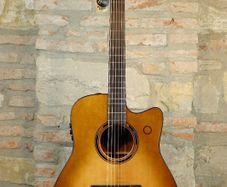 Yamaha Tag3 c Transacoustic Guitar
