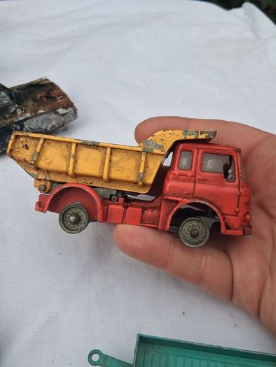 Vintage Diecast Toy Collection (Dinky,Lesney,Mecanno,Corgi) 22 Pieces