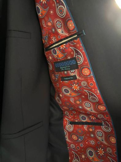 Bennetti Navy Three-Piece Suit (36R / 32R)