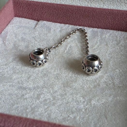 Pandora band of hearts safety chain charm very good condition hallmarked