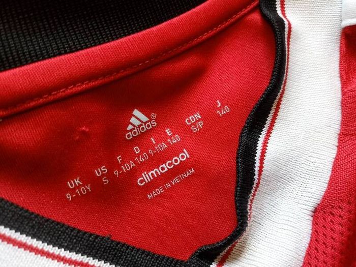 Manchester United Adidas Jersey Size Age 9/10years