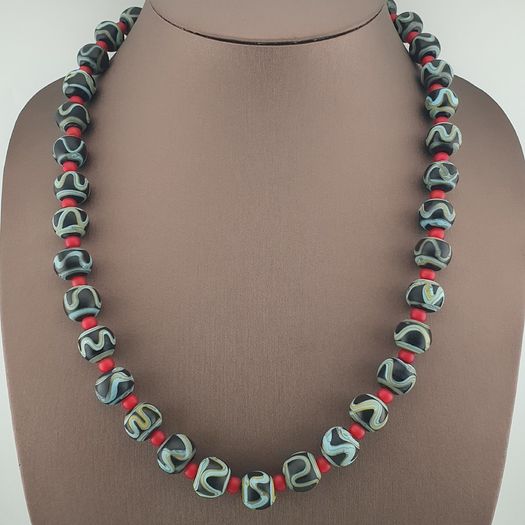 Antique Venetian Style Zigzag Pattern & Venetian WhiteHeart Glass Beads Necklace