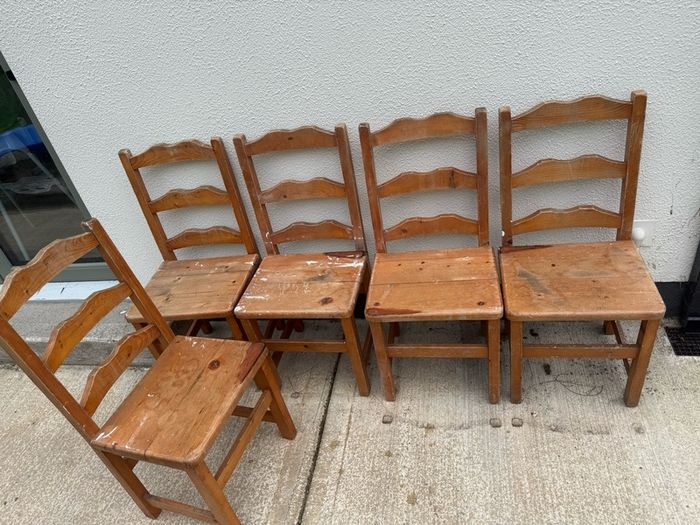 5 Wooden Chairs