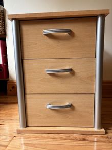 Bedside cabinet with 3 drawers