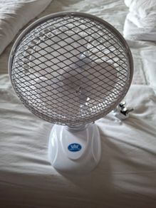 Mini desk fan