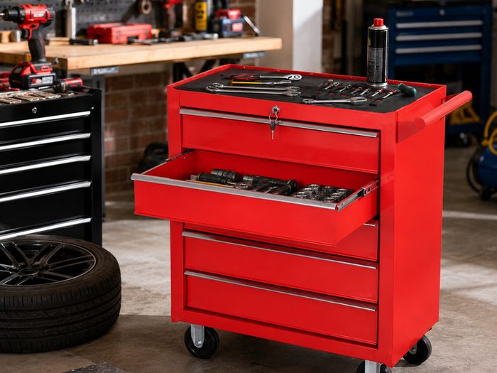Heavy-Duty Tool Chest on Wheels