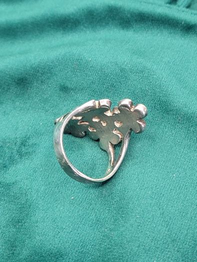 Beautiful Sterling Silver 925 Mother of Pearl Floral Ring