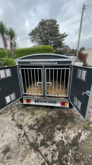 4 birth dog trailer