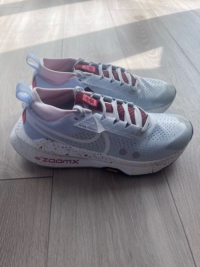 nike trainers