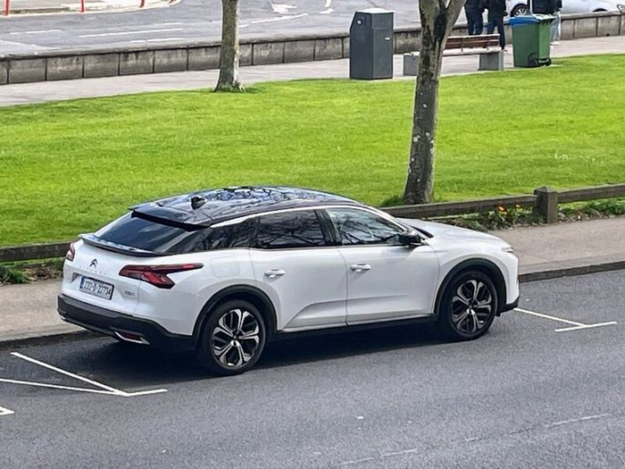Citroen C5 X FLAIR Model (top spec) 2023