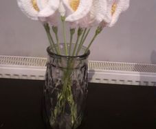 10 white crochet lilies in a heavy glass jar  new 35 euro