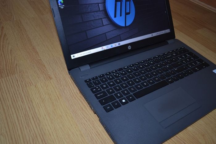 HP Core i3 DDR4 Laptop, 1TB HDD with HDMI + Microsoft Office