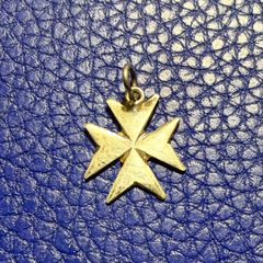 Maltese Cross Pendant