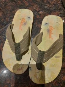 Boys flip flops, size 1