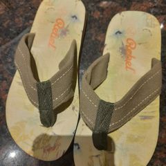 Boys flip flops, size 1