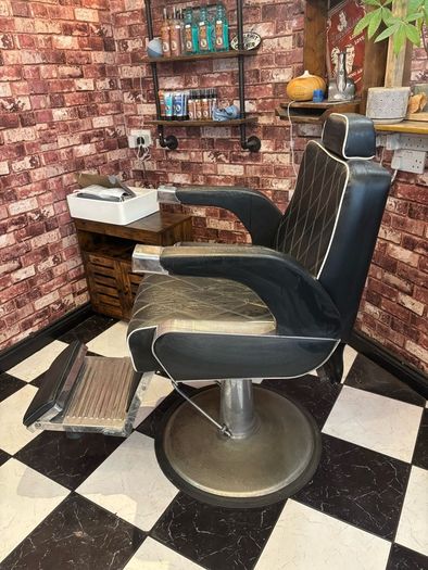 barber chair
