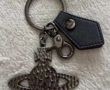 Vivienne Westwood Orb Hammered Keyring