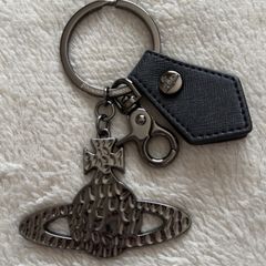 Vivienne Westwood Orb Hammered Keyring