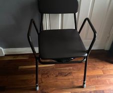 HSE Commode Chair