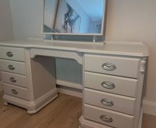 dressing table