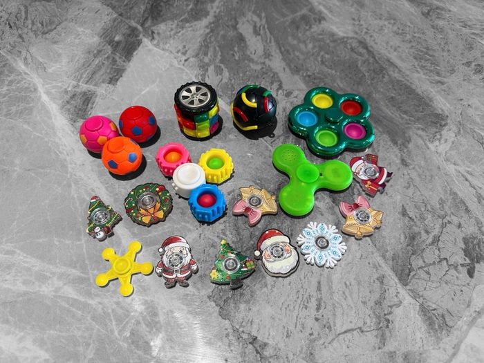 Pre Owned Fidget Toy Bundle x18