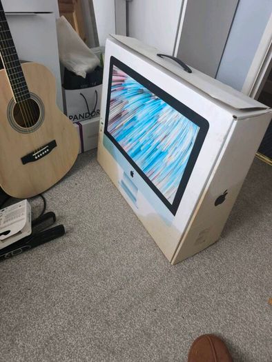 iMac (Retina 4K, 21.5-inch, 2017)