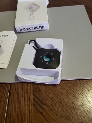 Spy camera detection